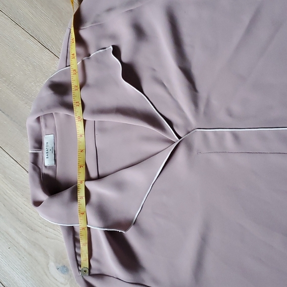 Aritzia Babaton blouse - Picture 5 of 12